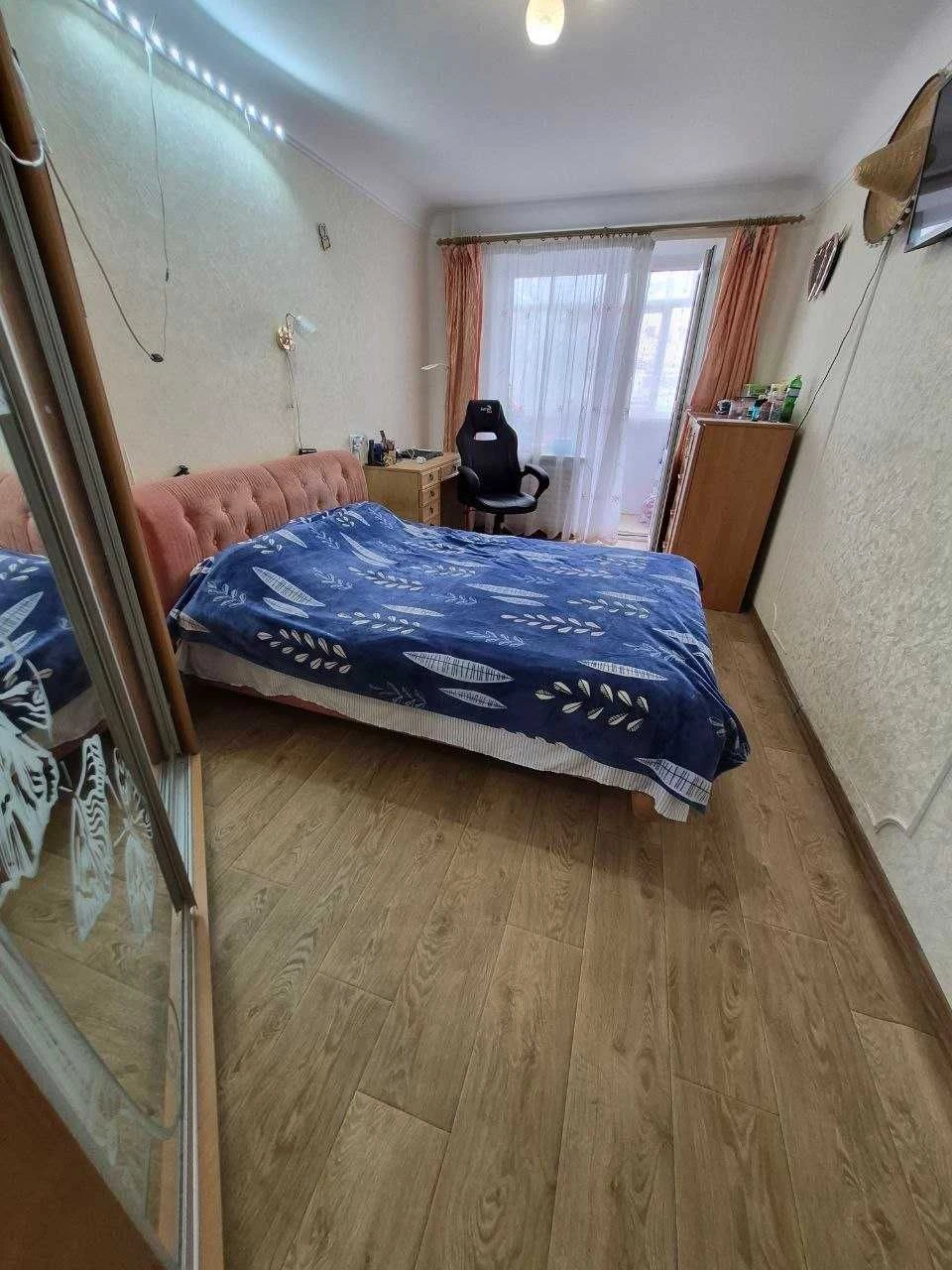 Продам 3 кімн. квартиру на Раківці. 1/9 блоч. Ремонт. 43000.