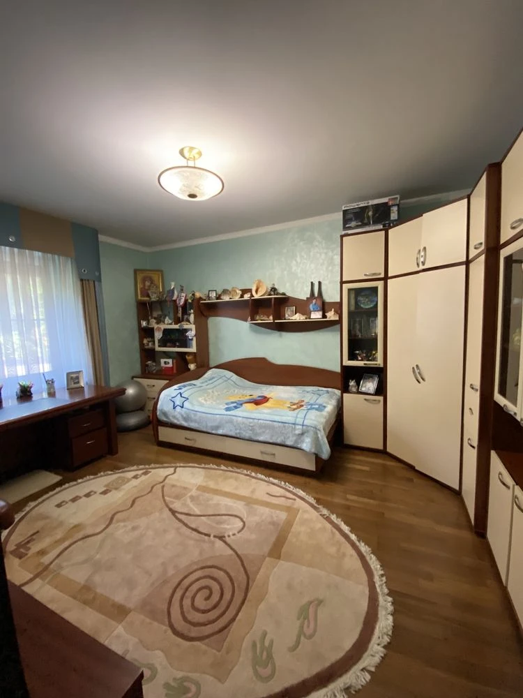 Продам 3х комн кв, центр, Придніпропровський парк