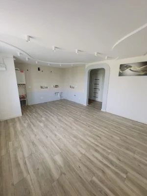 Продам 3 кімн кв, центр, парк, автономне опалення