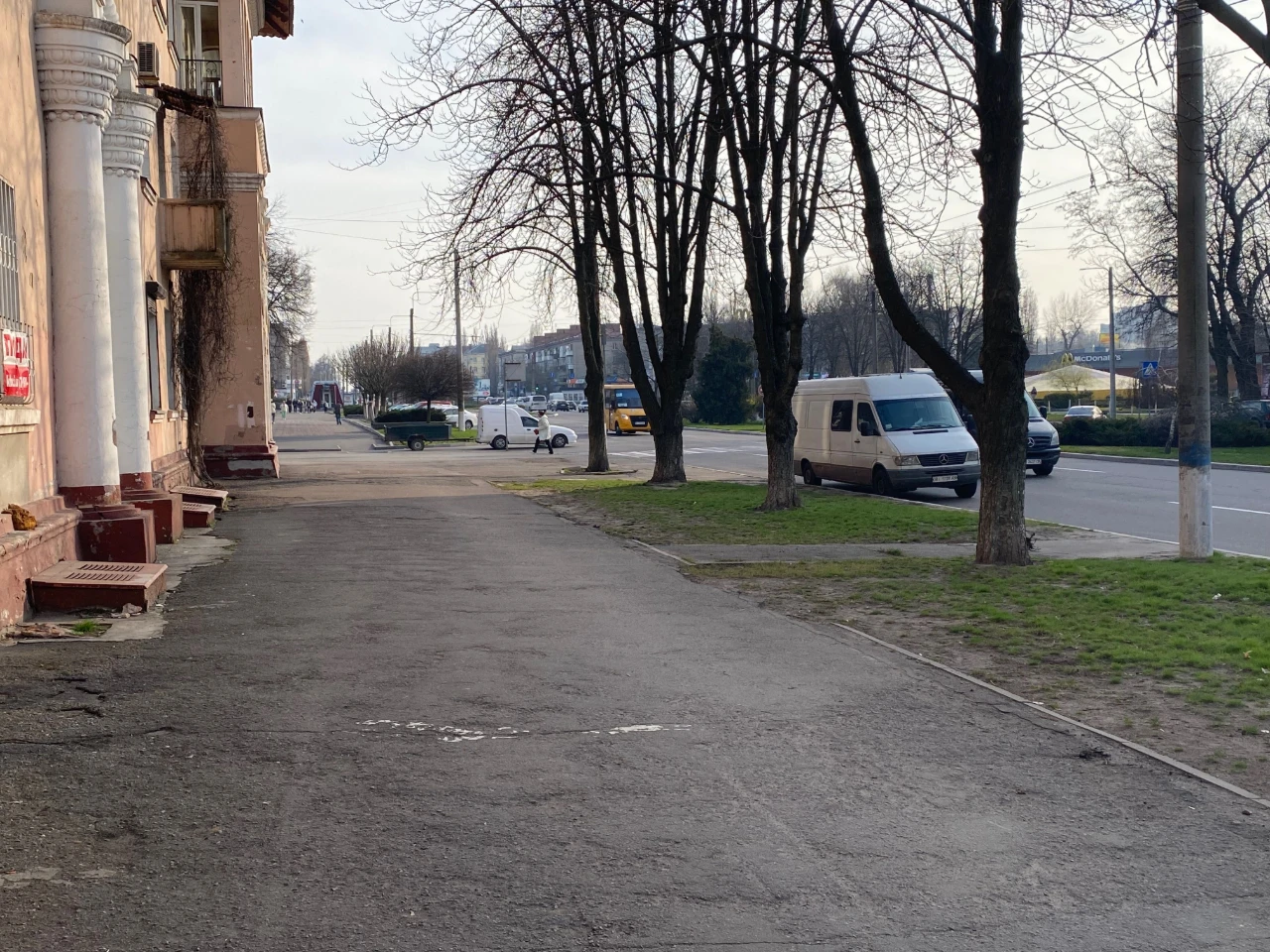 Продаж 4х в Нагірній частині р-н БК «Краз»