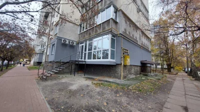 3 кімнатна квартира в Центрі міста з ремонтом[]