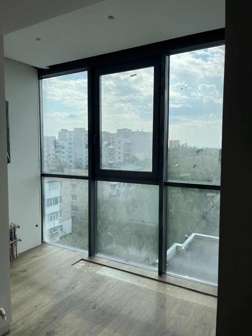 Продається простора 1-кімнатна квартира 63 м² у ЖК Oasis 1 (