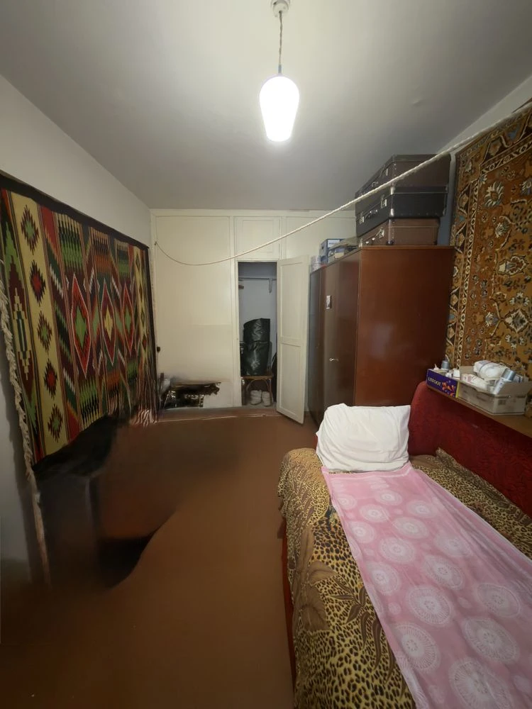 Продам 2-кімн.кв. в центрі, райлн зуп. Халаменюка, навпроти