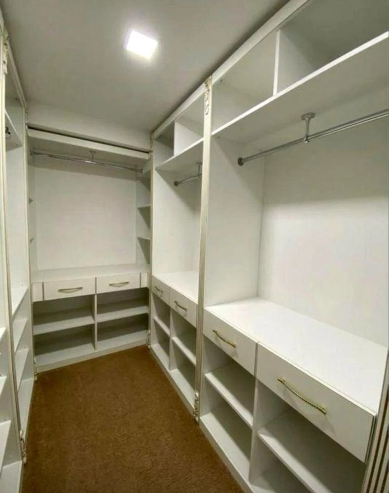 Продам 3- кімнатну квартиру  131,8 кв.м по Троіцькій, центр