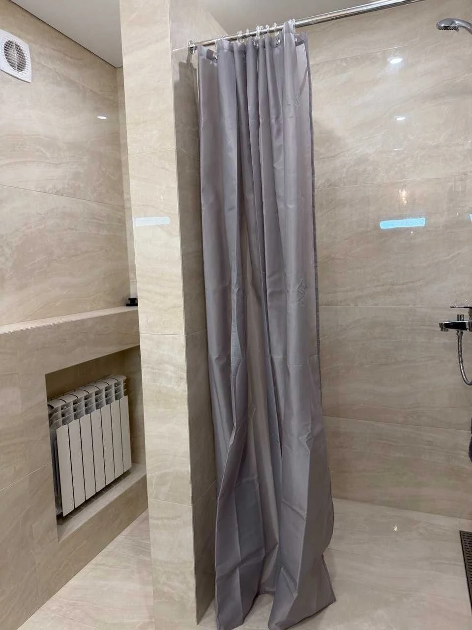 Продаж, Квартира 87.8 м.у самому Центрі Кременчука, вул. Сер