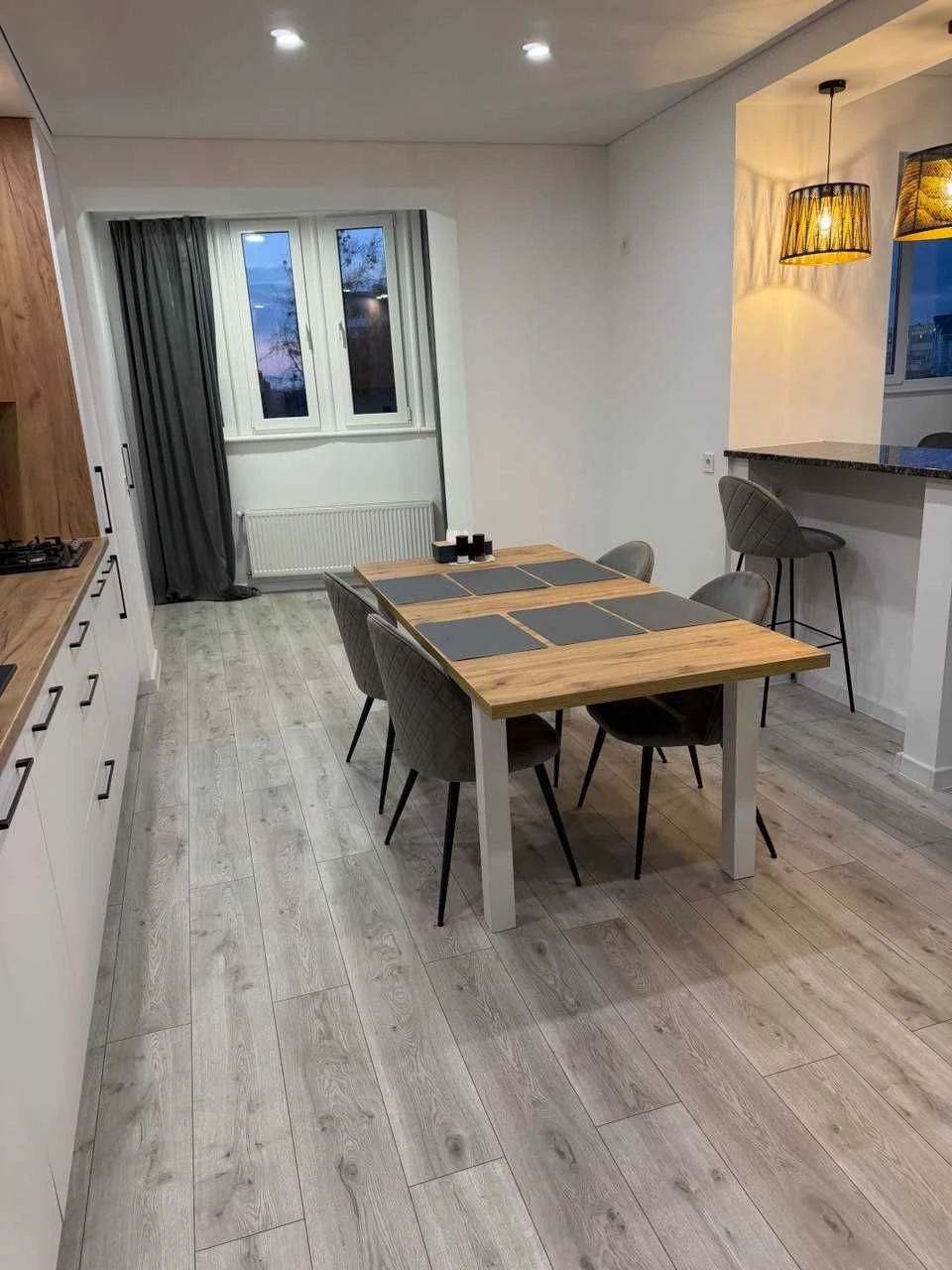 Продаж, Квартира 87.8 м.у самому Центрі Кременчука, вул. Сер