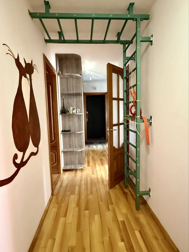 3 кімнатна квартира. Центр міста. вул. Троїцька