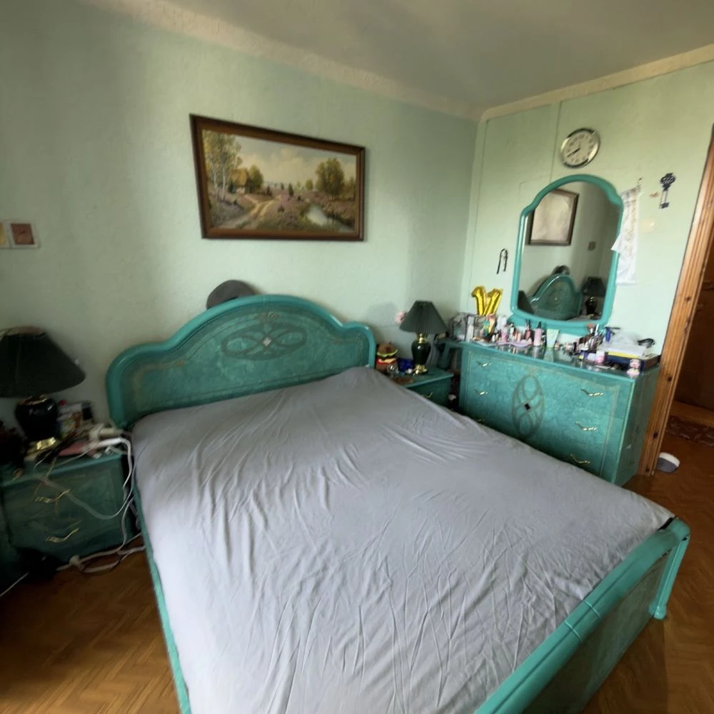Продам 2-кімн.кв. із жилою лоджією по Миру, нагірна части, н