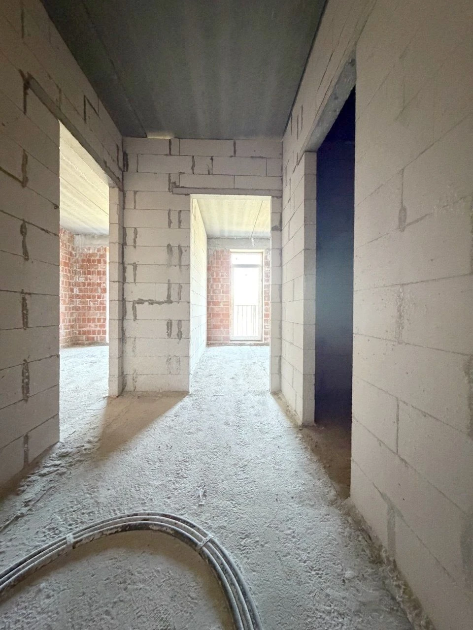 NO COMMISSION | For Sale 1-Bedroom Apartment, Unrenovated!