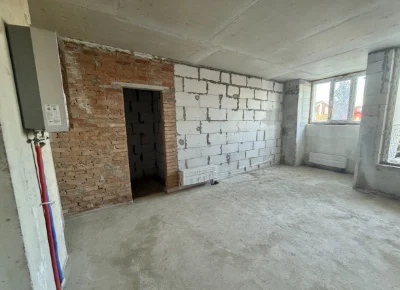 APARTMENT WITH A PRIVATE COURTYARD! 1-room apartment in a residential building, private