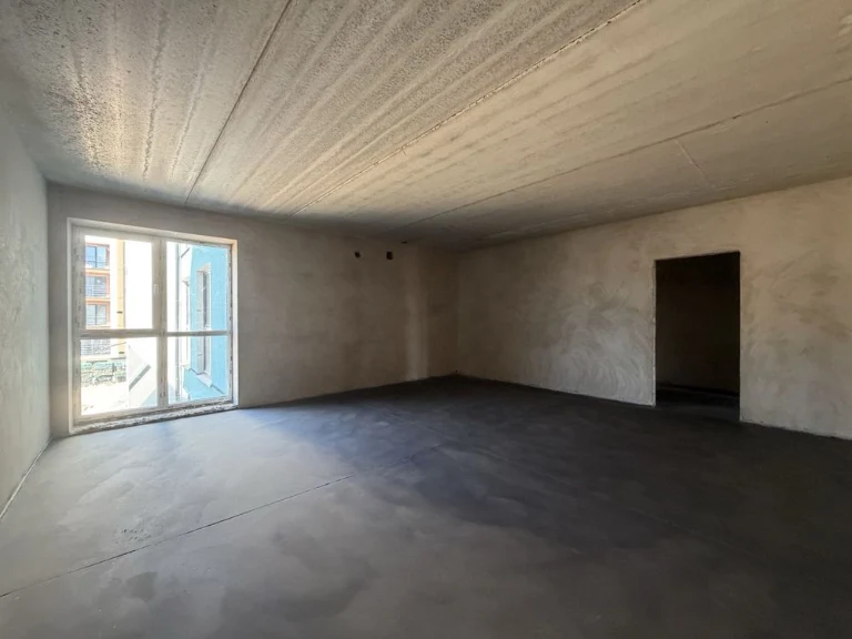 Sale of a large 1-bedroom apartment in a gated community