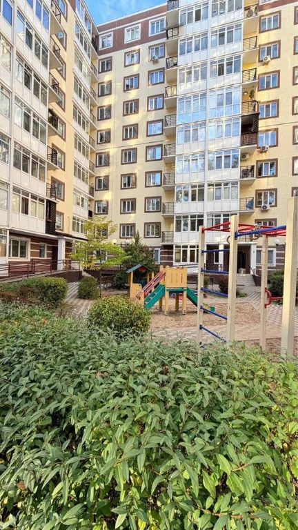 Spacious 2-bedroom apartment 74.7 sq m in Bucha, two separate rooms