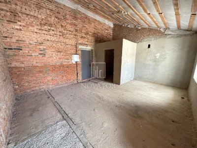 For Sale: One-Room Apartment, Un renovated! NO COMMISSION! Great