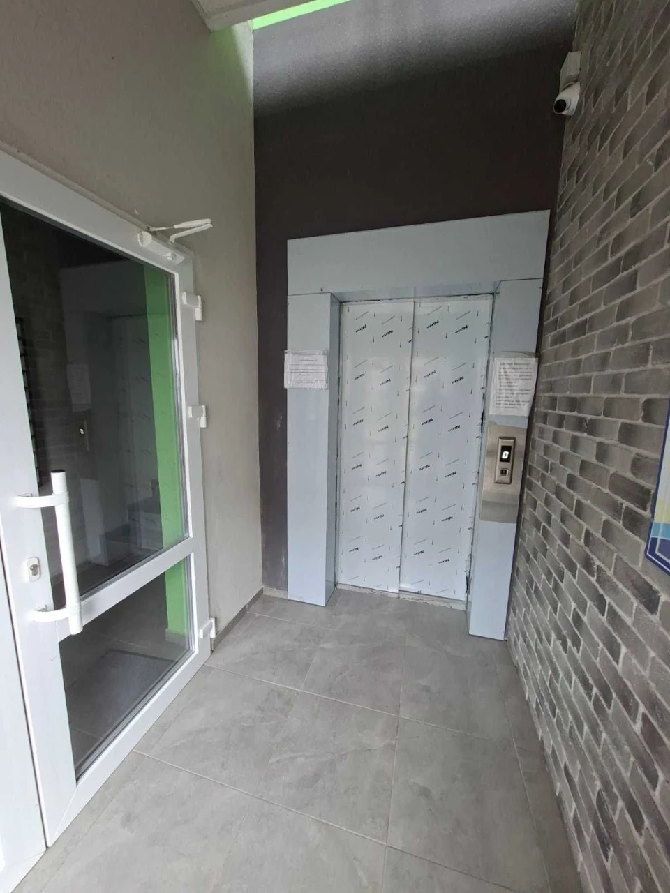 One-room apartment-studio. Bucha. Minimal furnishing.