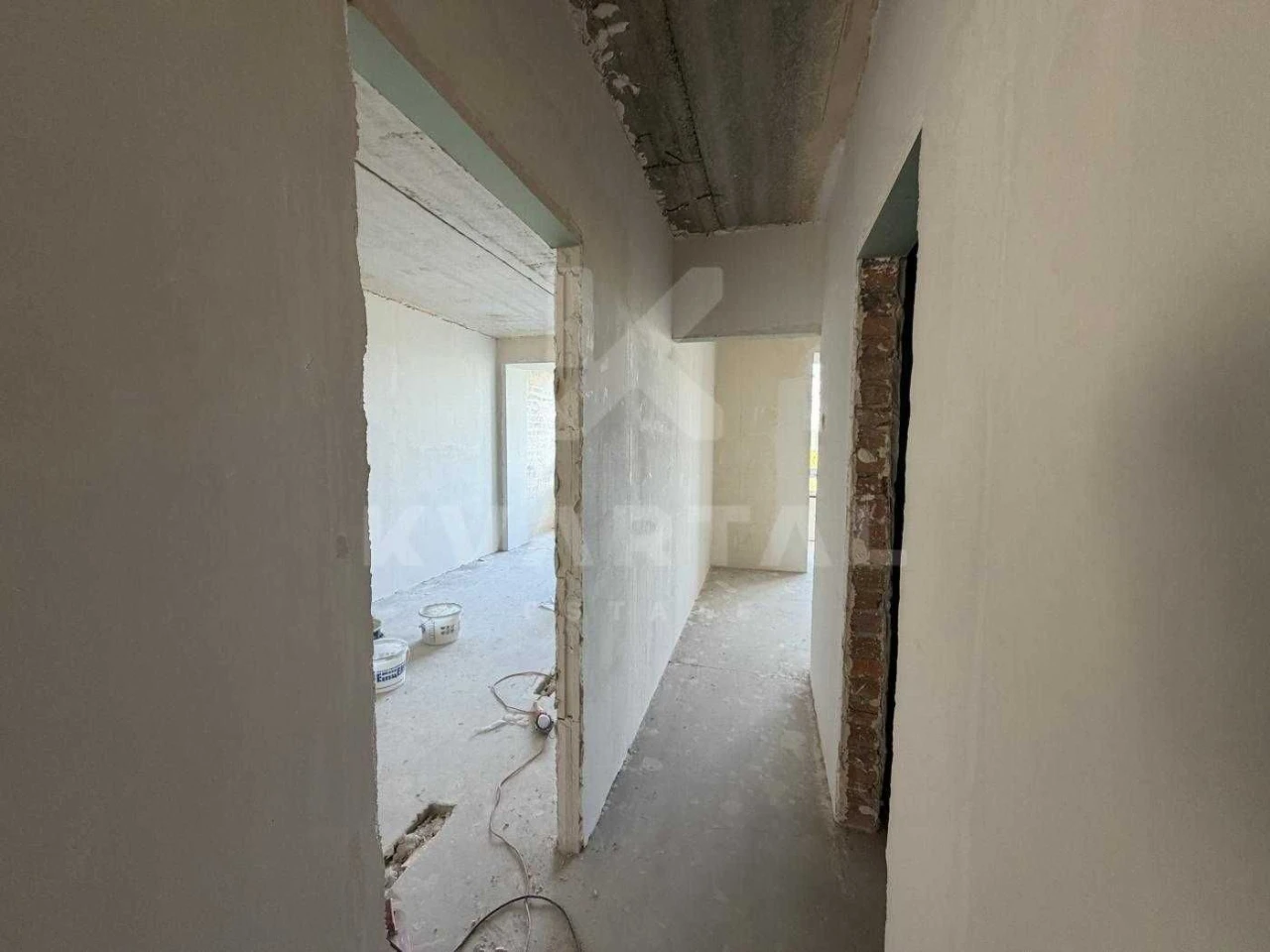 Продажа 2-комнатной квартиры без ремонта, 67,2 кв. м, Буча