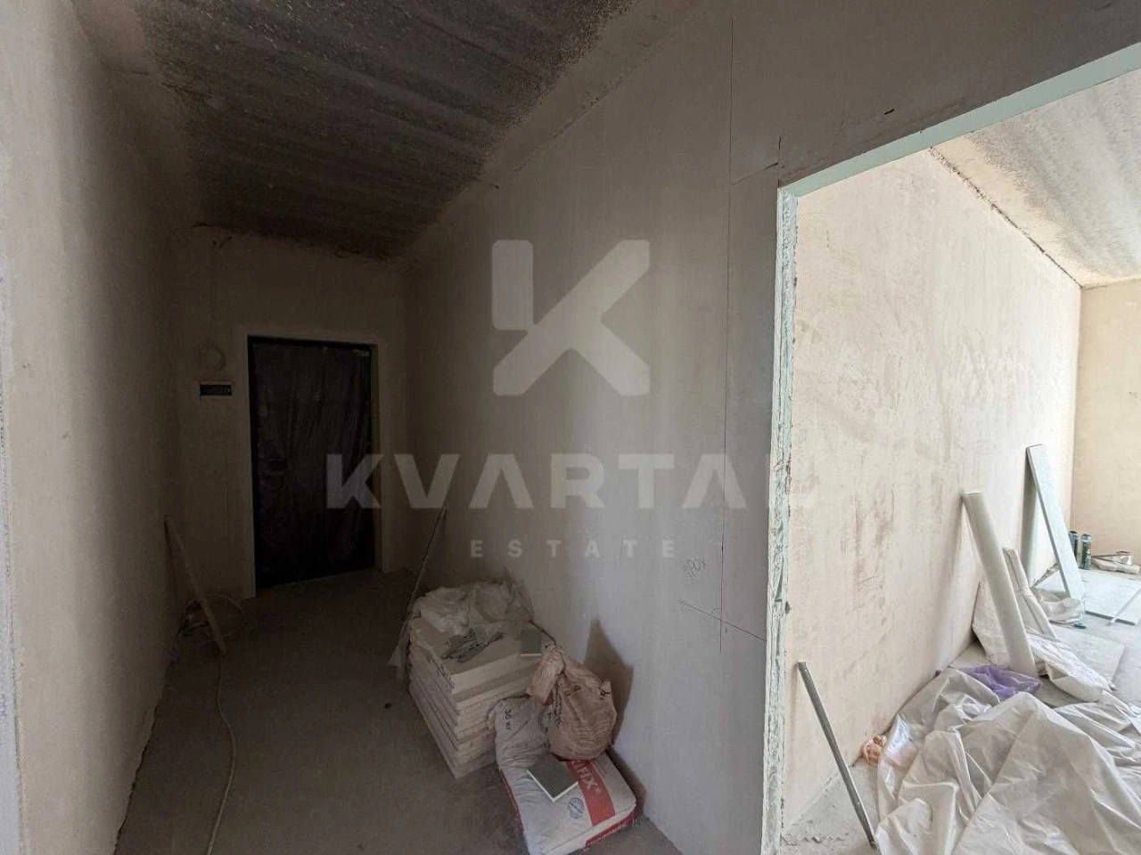 Продажа 2-комнатной квартиры без ремонта, 67,2 кв. м, Буча