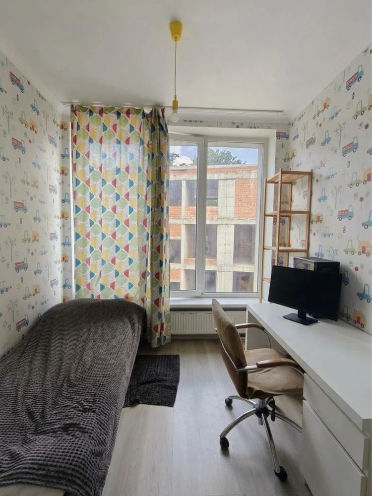 3-room apartment in Bucha near the park, minimum tax