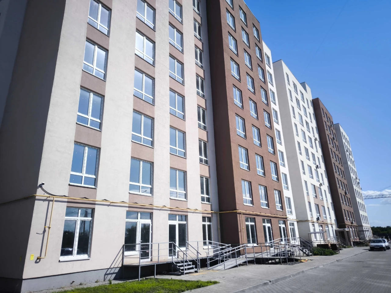 Просторная квартира 68 м² в заселенном доме. Газ. Минимальное