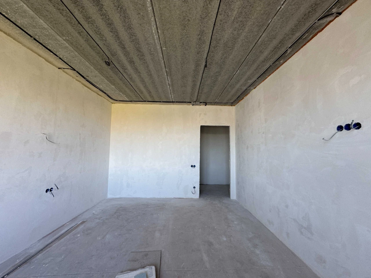One-bedroom apartment/Certificate/Voucher. One-bedroom apartment with partial
