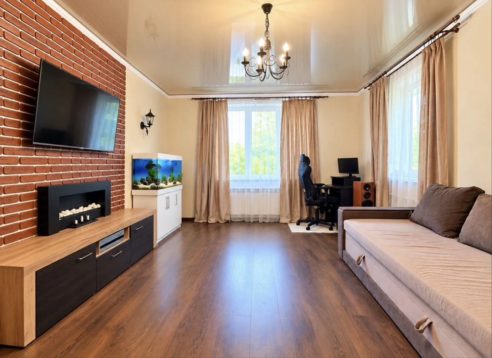 Продам 2-кімнатну квартиру в Бучі!