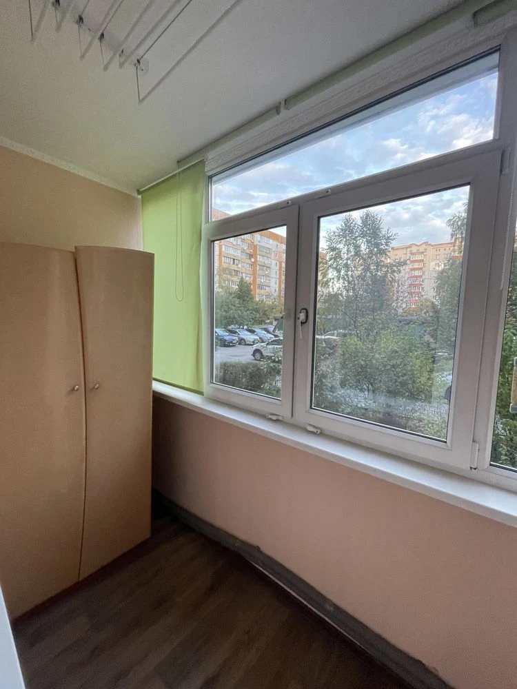 For Sale: 3-room apartment for a family, 80 sq m, 2 balconies, 2% taxes
