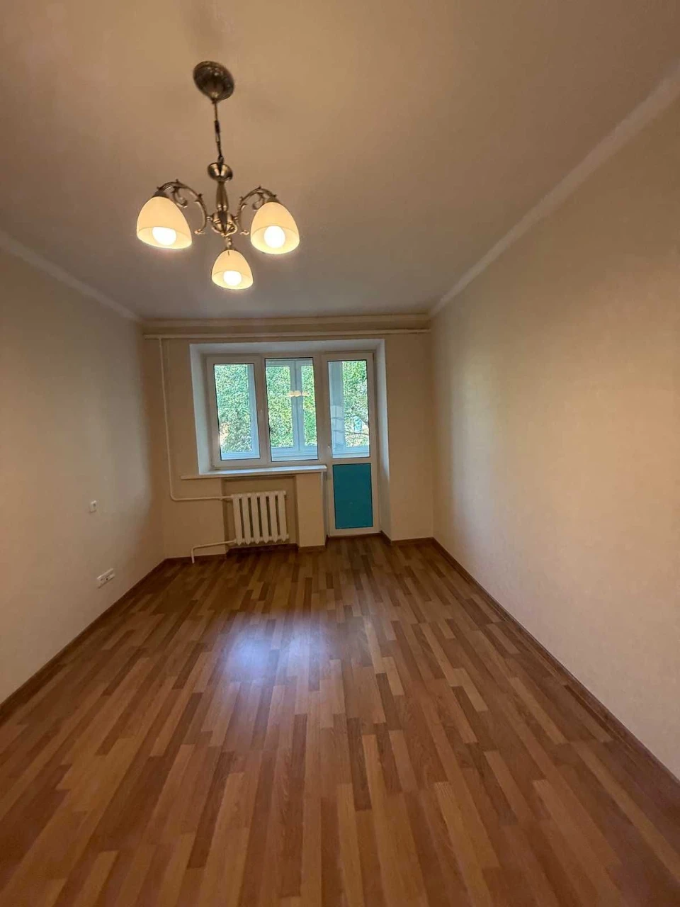 Продаж 3-кімнатного апартаменту