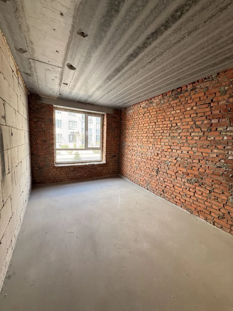 BEST PRICE IN THE REGION! Selling 1-room apartment! No furniture