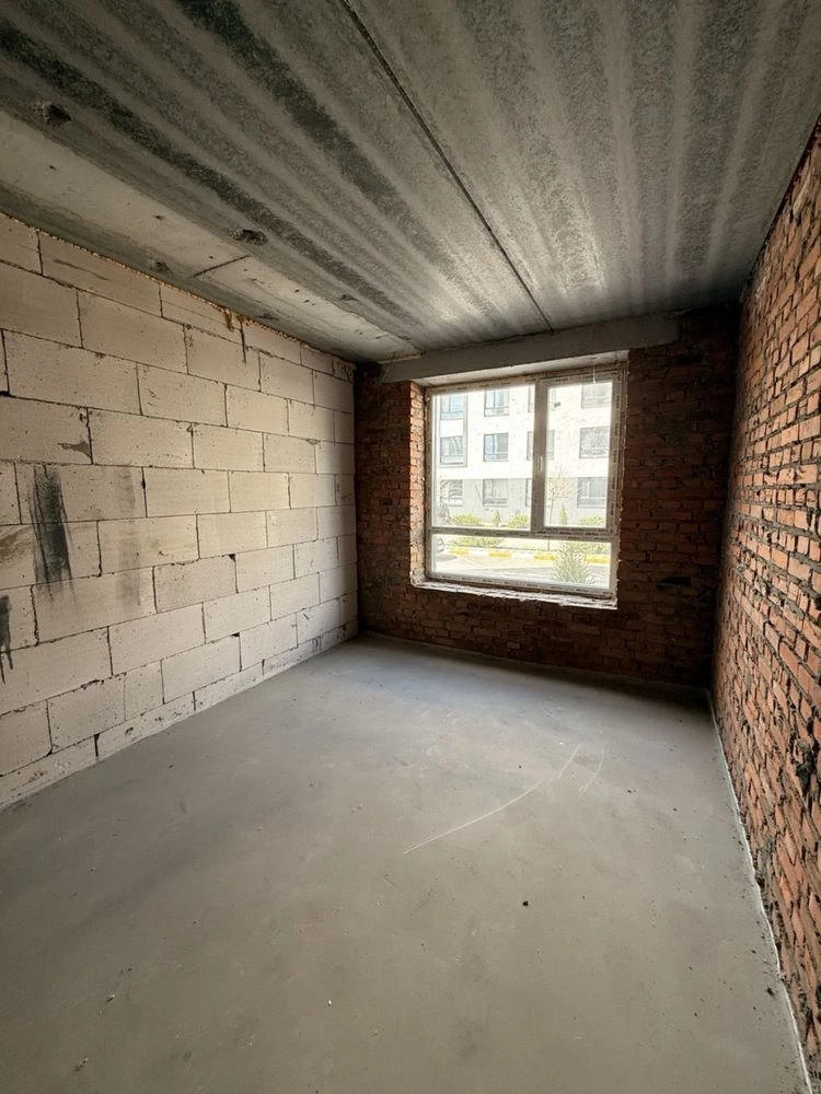BEST PRICE IN THE REGION! Selling 1-room apartment! No furniture