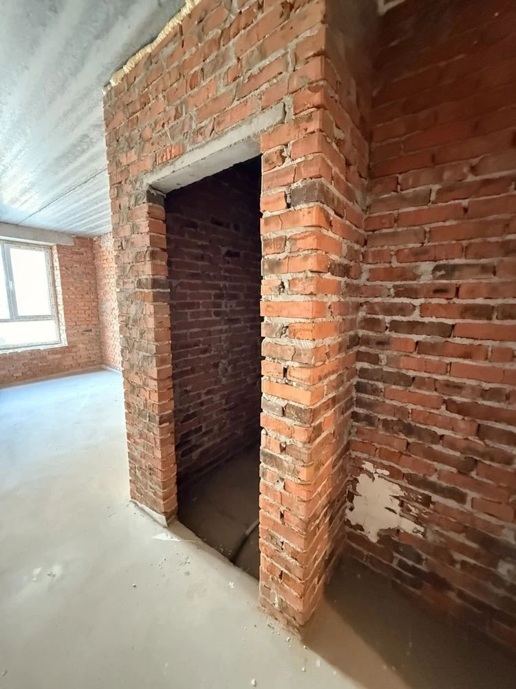 BEST PRICE IN THE REGION! Selling 1-room apartment! No furniture