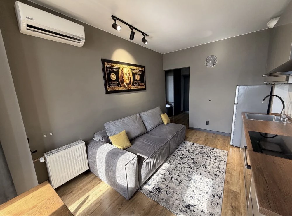 Bucha. Grand Burze 1-room apartment with renovation, 40m2, Floor 16/18, Generator