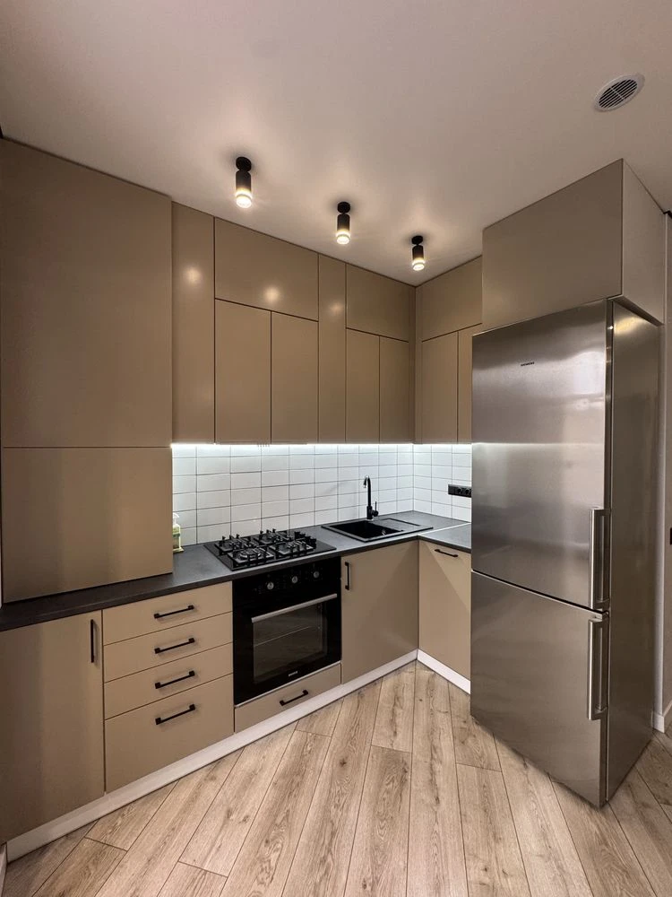 2% Closing Fee. Spacious 2-room Euro-style apartment for sale in the Aviator residential complex.