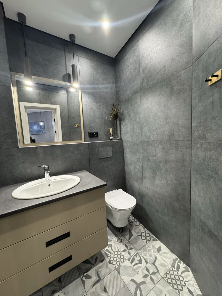 2% Closing Fee. Spacious 2-room Euro-style apartment for sale in the Aviator residential complex.