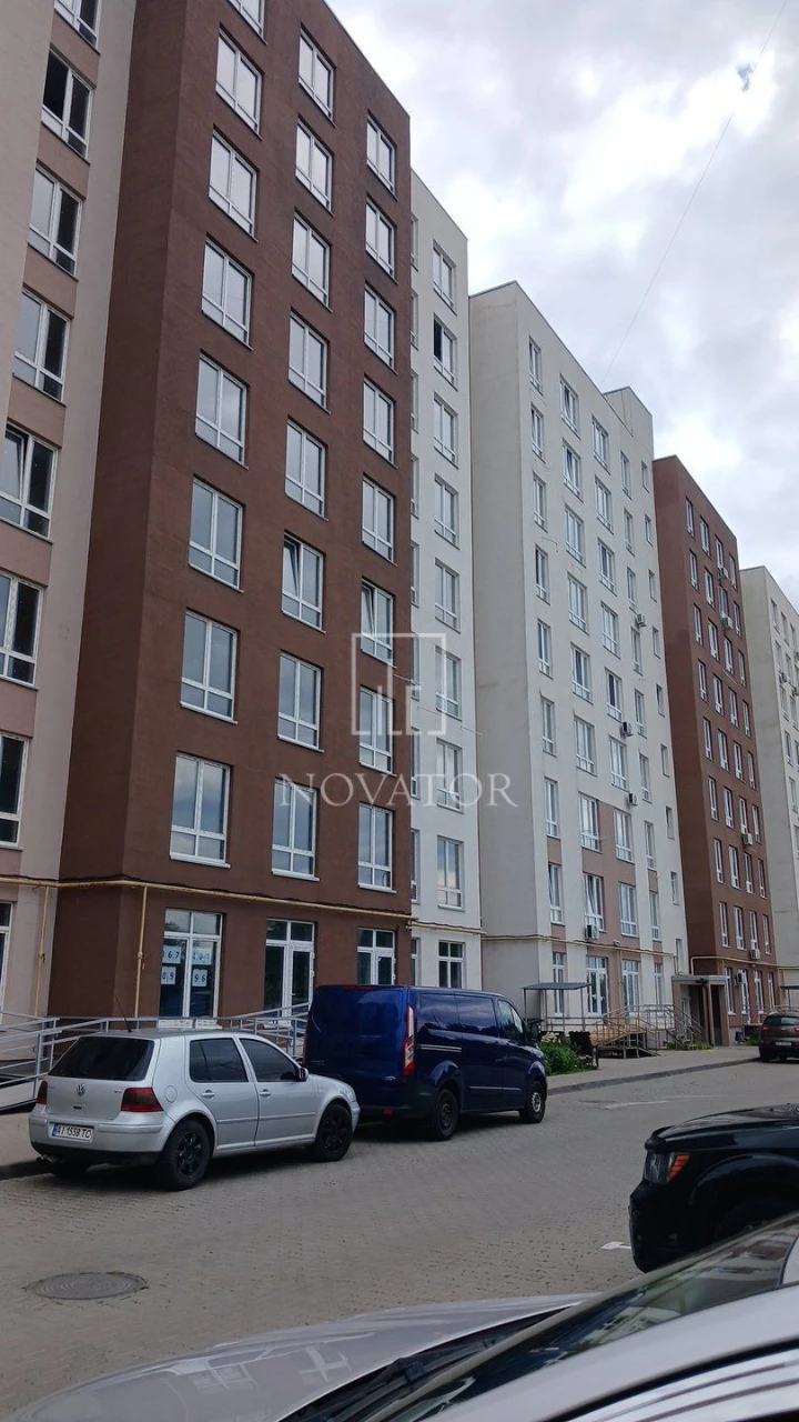 Large and spacious 1-bedroom apartment for sale! Ideal for co-living and all government programs!