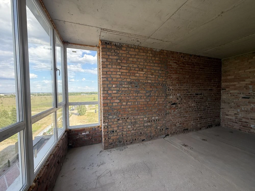 2-room apartment with gas on the 6th floor + storage room