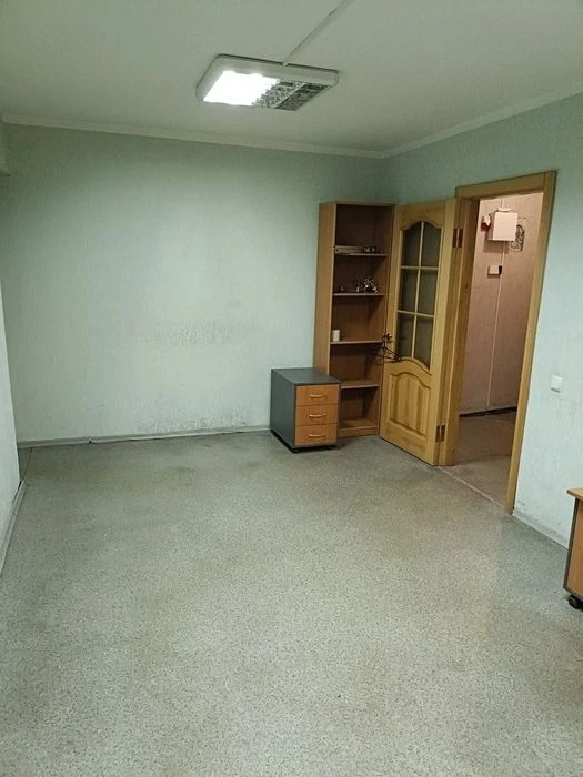 Продам 3к на проспекте Богдана Хмельницкого, р-н 16 больниц