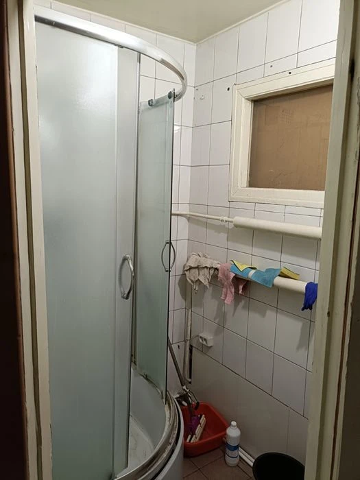 Продам 3к на проспекте Богдана Хмельницкого, р-н 16 больниц