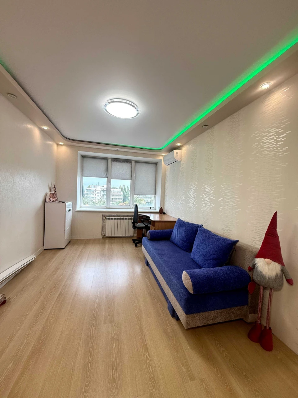 2-bedroom apartment renovated. Bucha. Minimal furnishing.