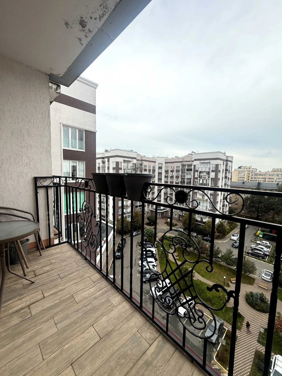 2-bedroom apartment renovated. Bucha. Minimal furnishing.