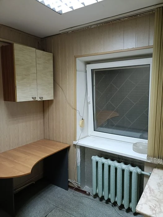 Продам 3к на проспекте Богдана Хмельницкого, р-н 16 больниц