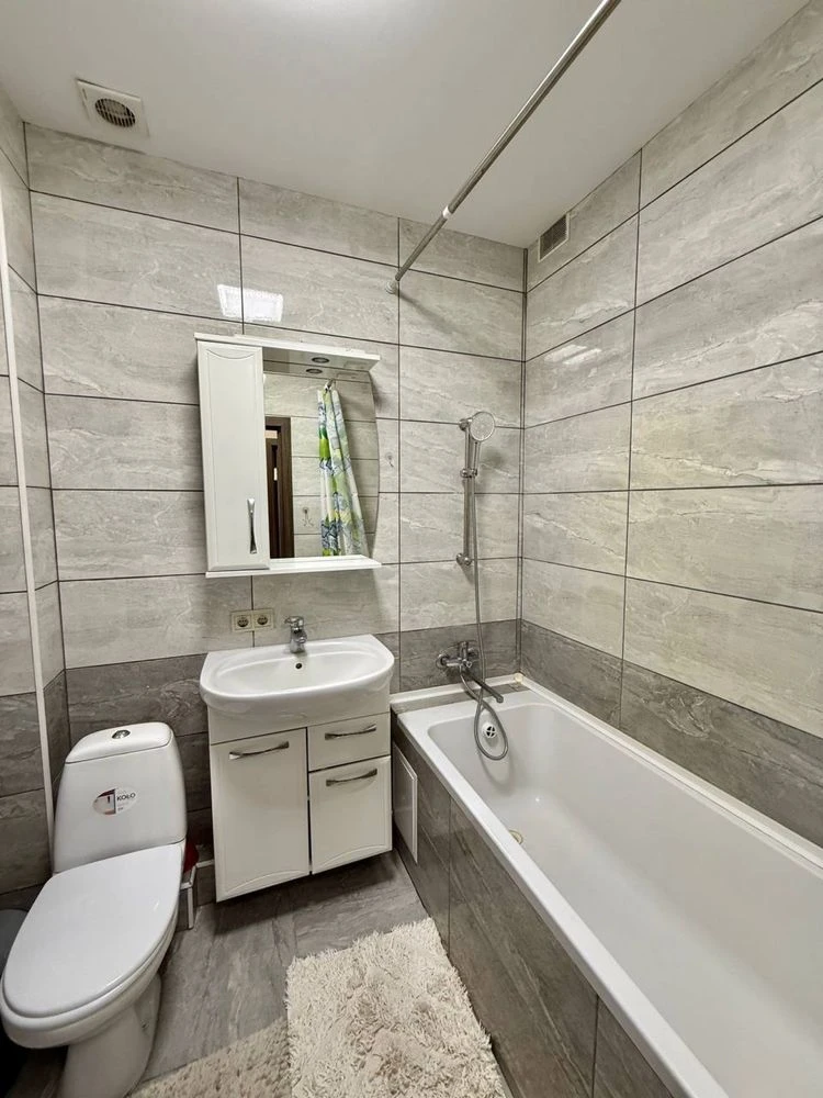 Apartment renovated, balcony, 2% registration