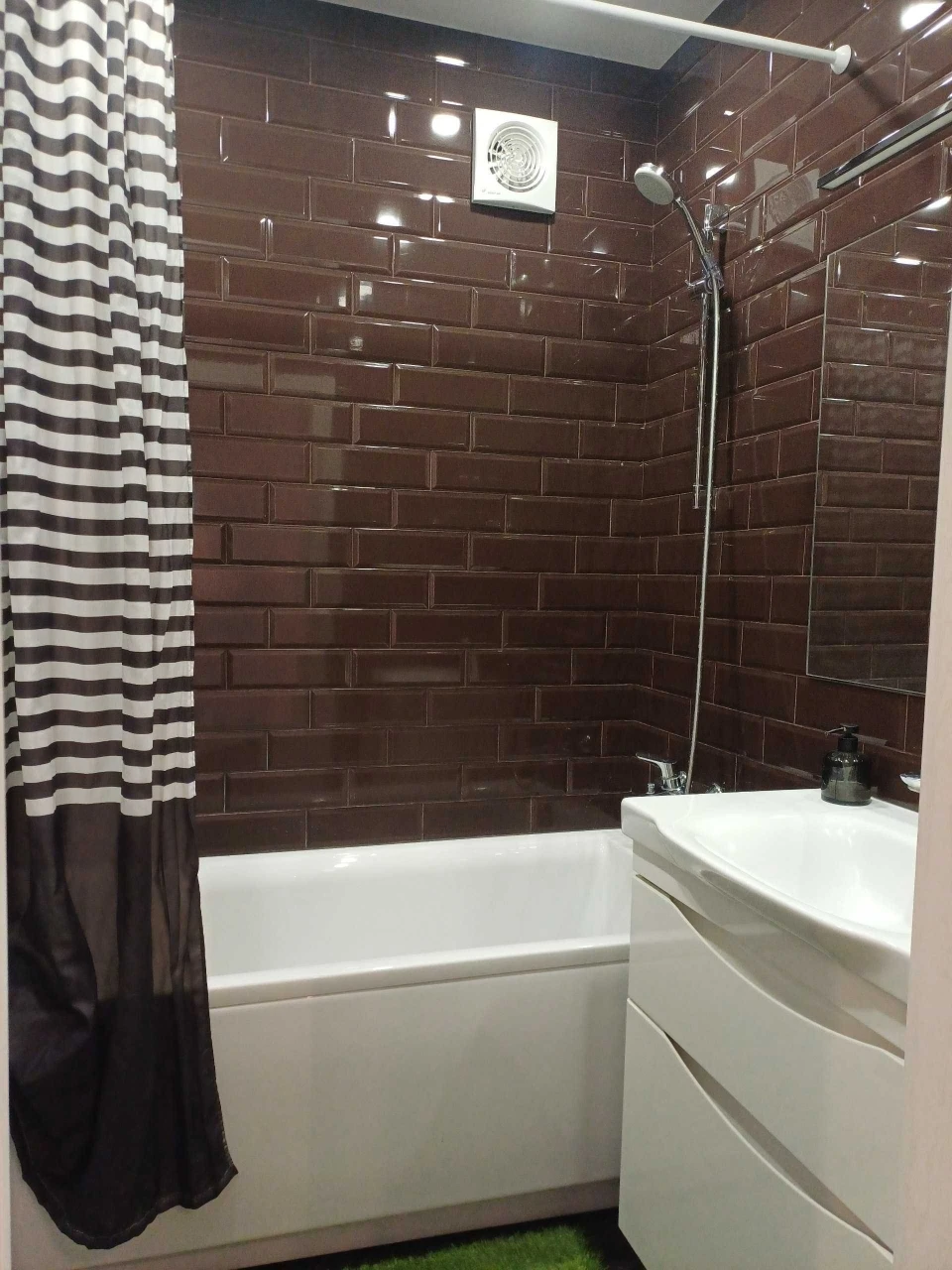 Продається 2-кімнатна квартира в Бучі| Газ| Балкон
