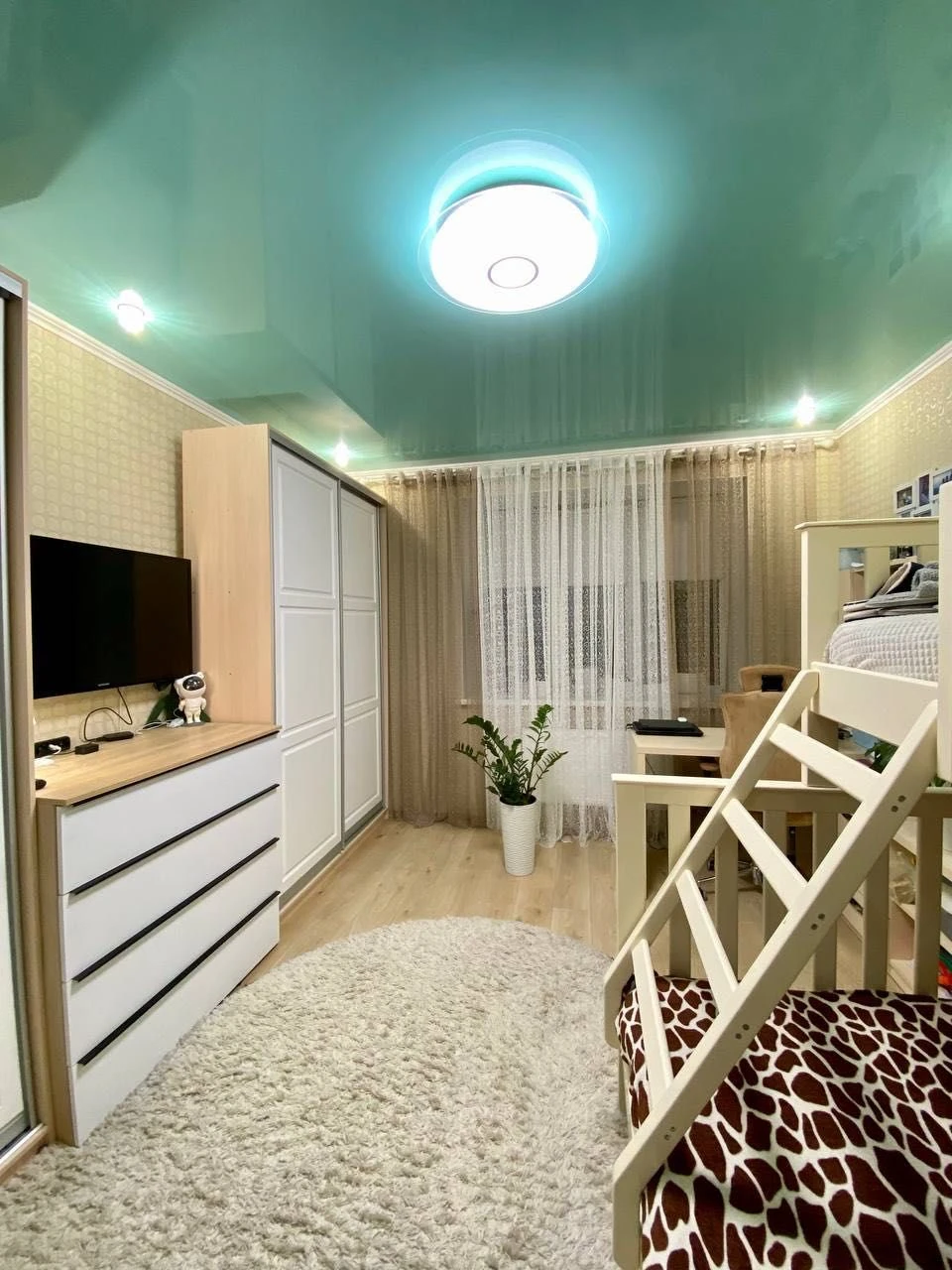 2-кімнатна квартира 59,9 м² з ремонтом та технікою | Центр Бучі