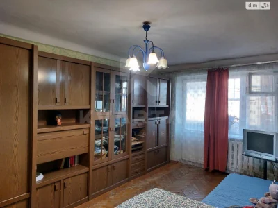 For Sale: 3-Room Apartment