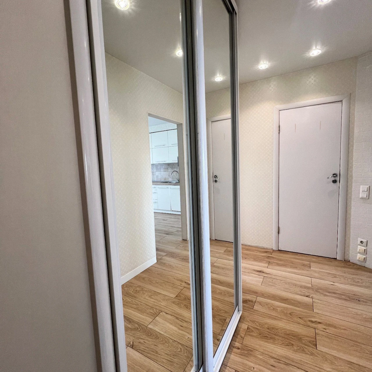 Apartment with renovation in the center of Bucha. Minimum taxes 2%.