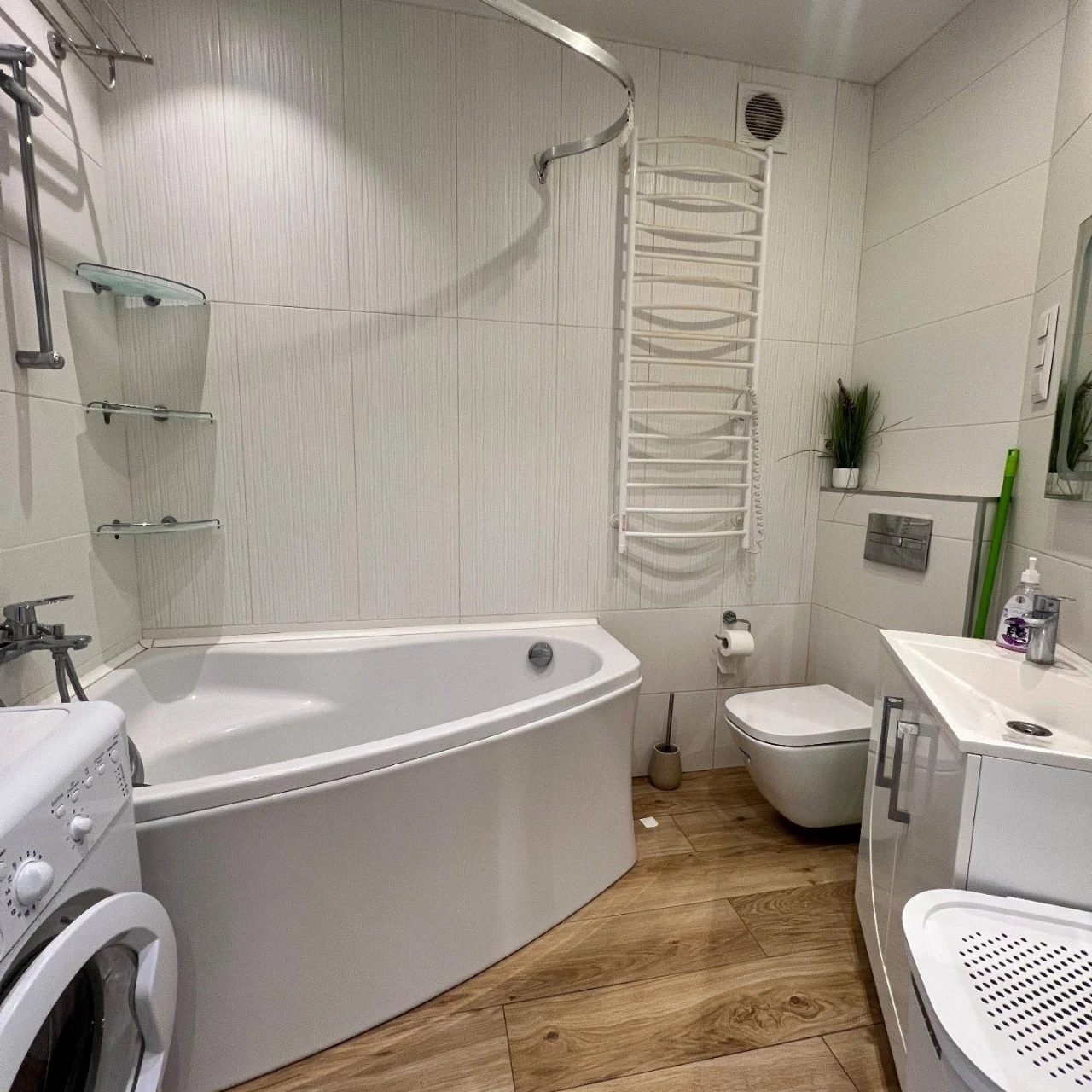 Apartment with renovation in the center of Bucha. Minimum taxes 2%.