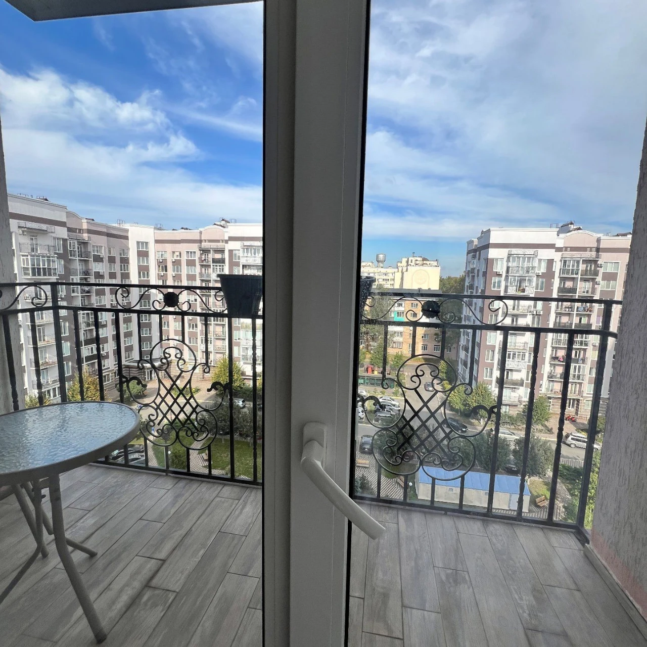 Apartment with renovation in the center of Bucha. Minimum taxes 2%.