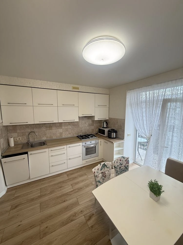 Продажа двухкомнатной квартиры. Буча. 61 м2. ЖК "Центральный"