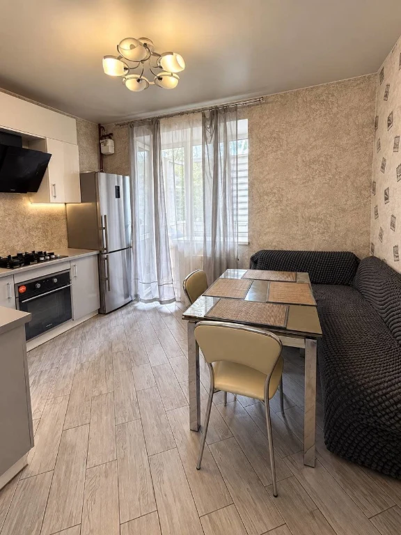 For sale, one-bedroom apartment renovated in Bucha, 2% registration.