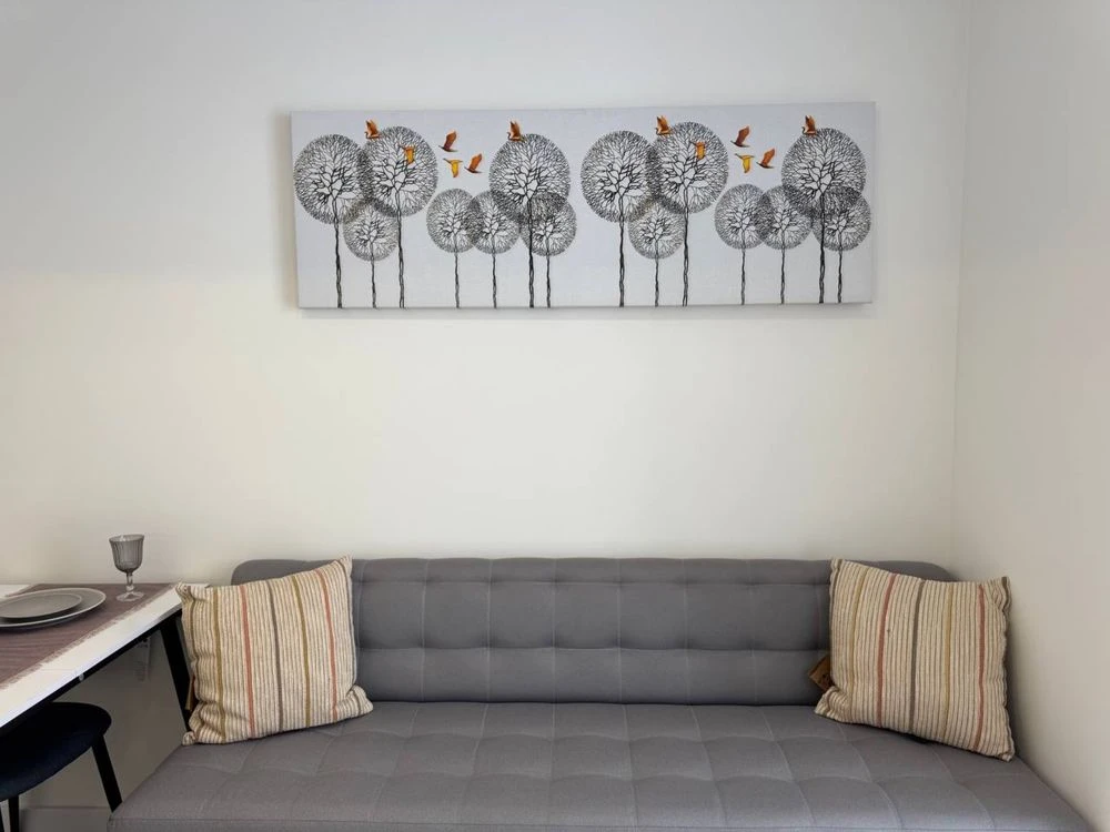 Apartment for Sale: Modern and Stylish Renovation
