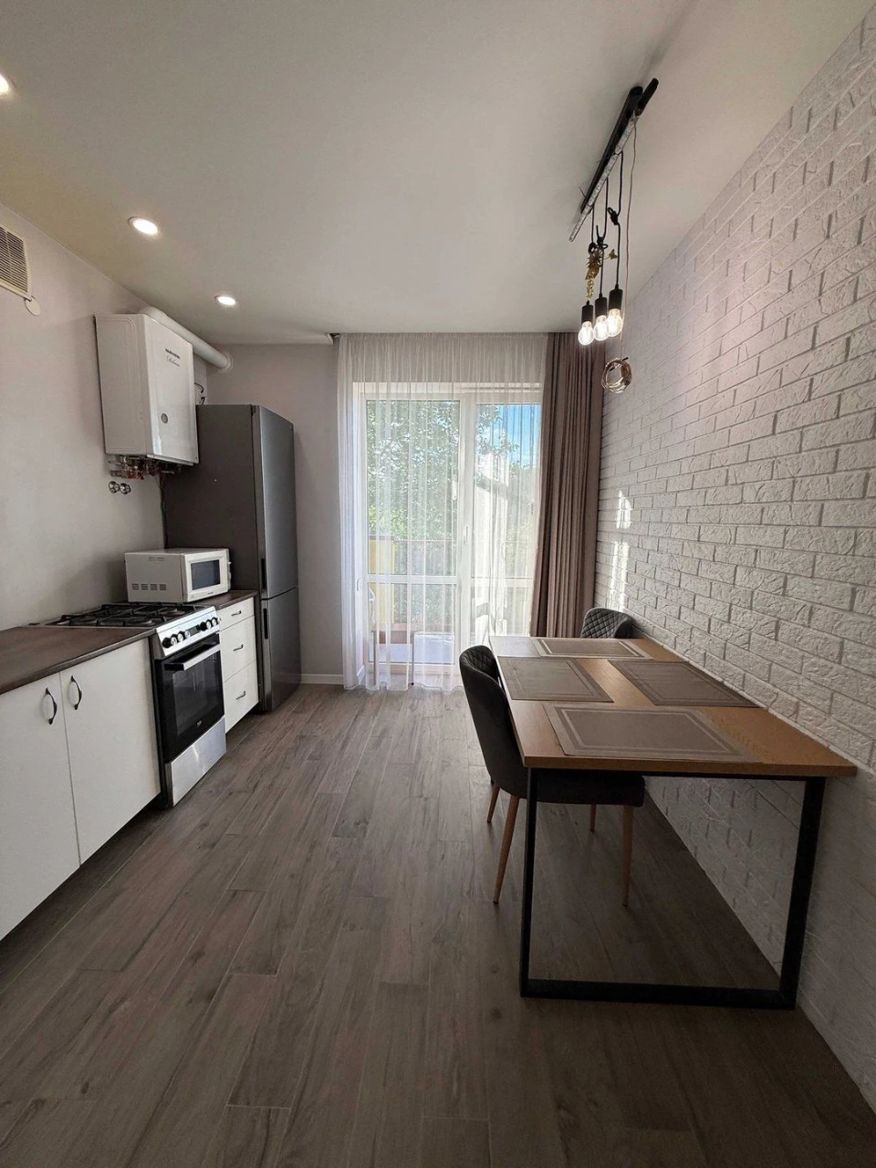 No buyer's fee! Sale of a 2-bedroom apartment near the train station, Bucha